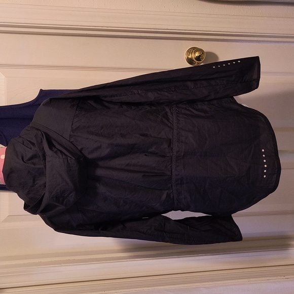 Nike Featherlight Windbreaker (L) Black Hooded Full Zip Front - Picture 4 of 14